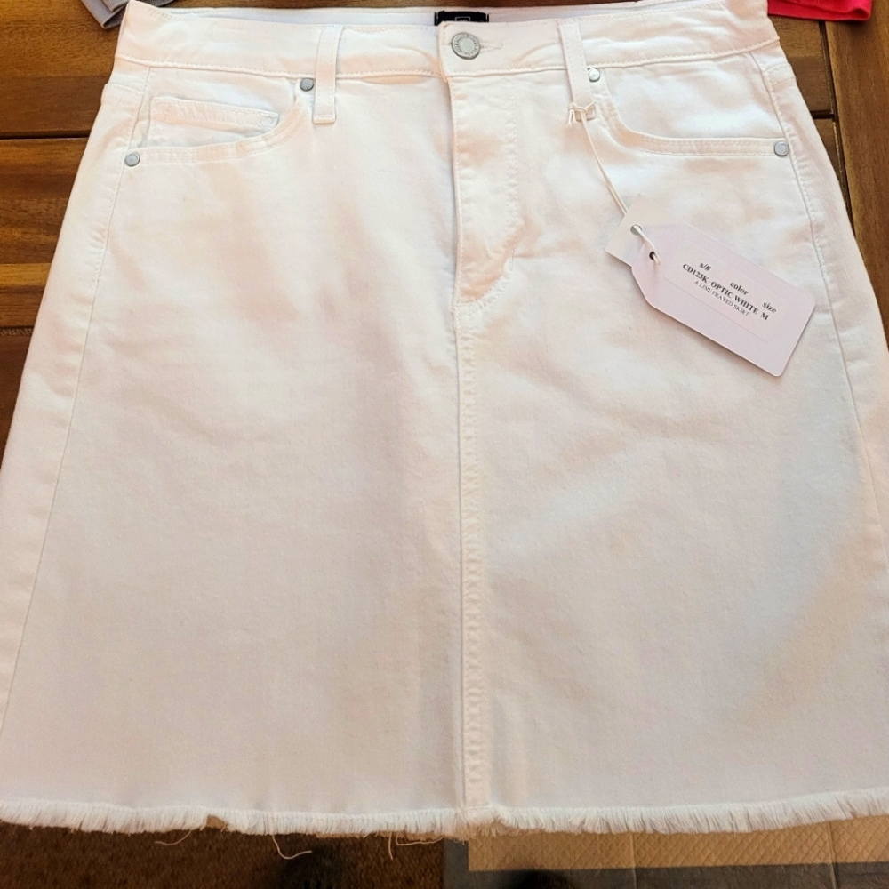BNWT Just Black skirt Sz M